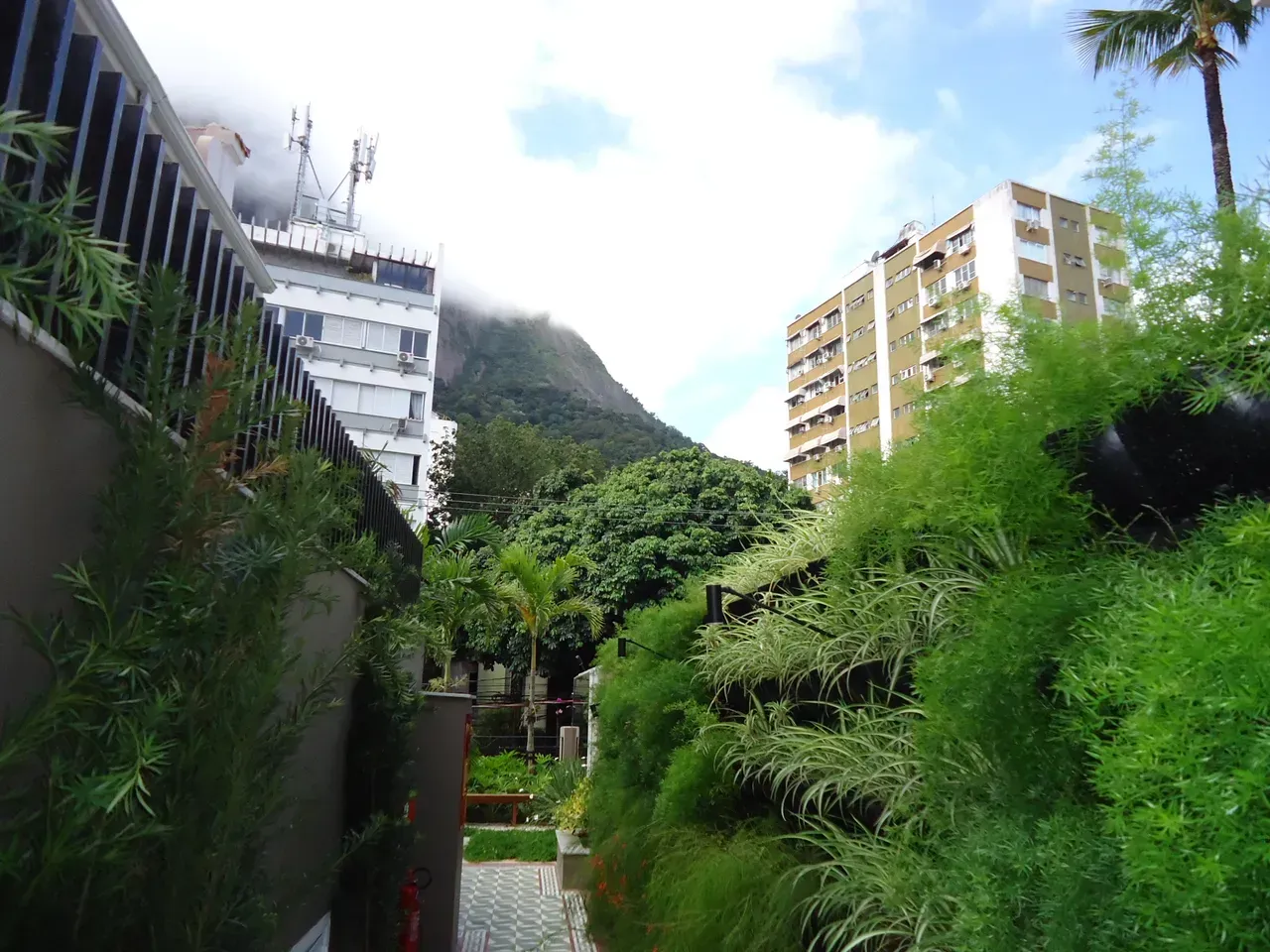 One-bedroom apartment with a home office in Rio de Janeiro — photo 18