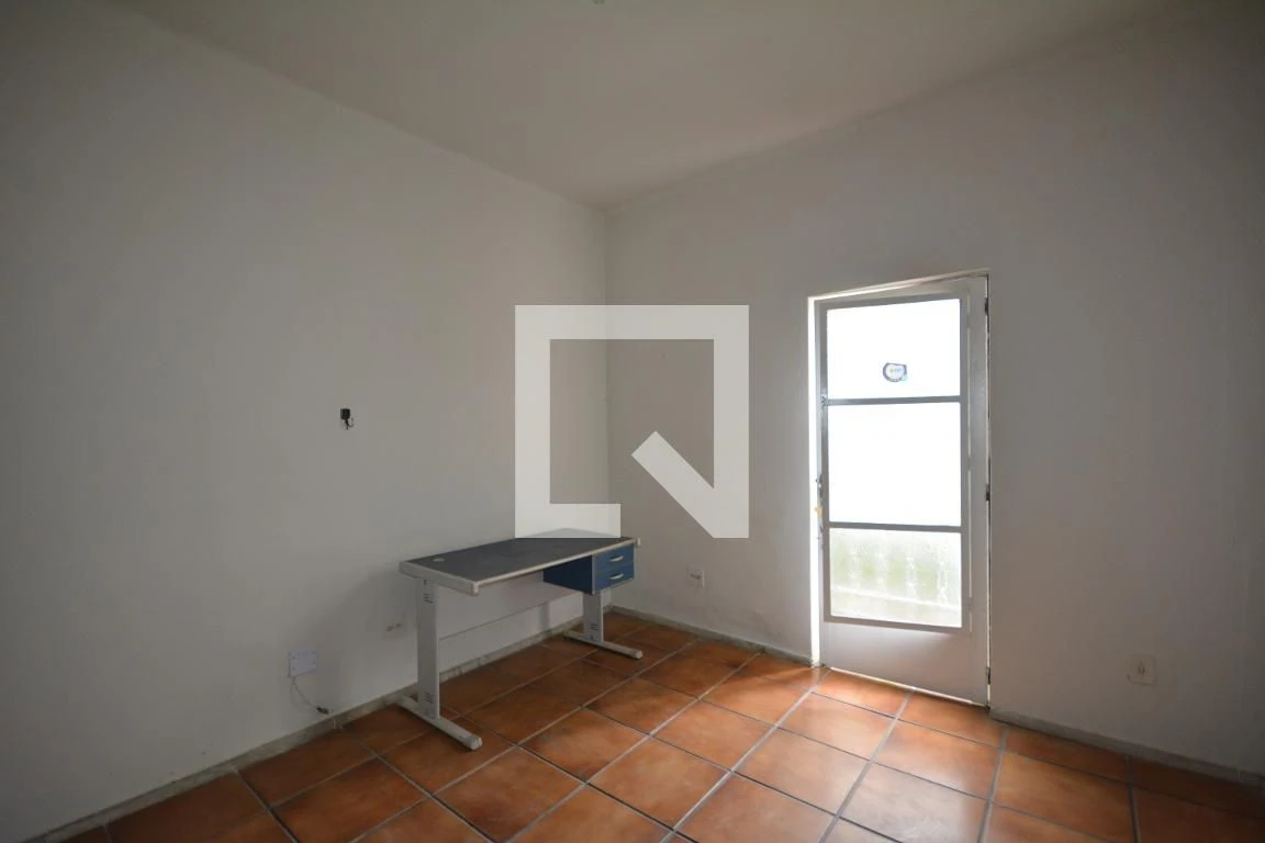2-bedroom apartment with 1 bathroom, no parking space — photo 5