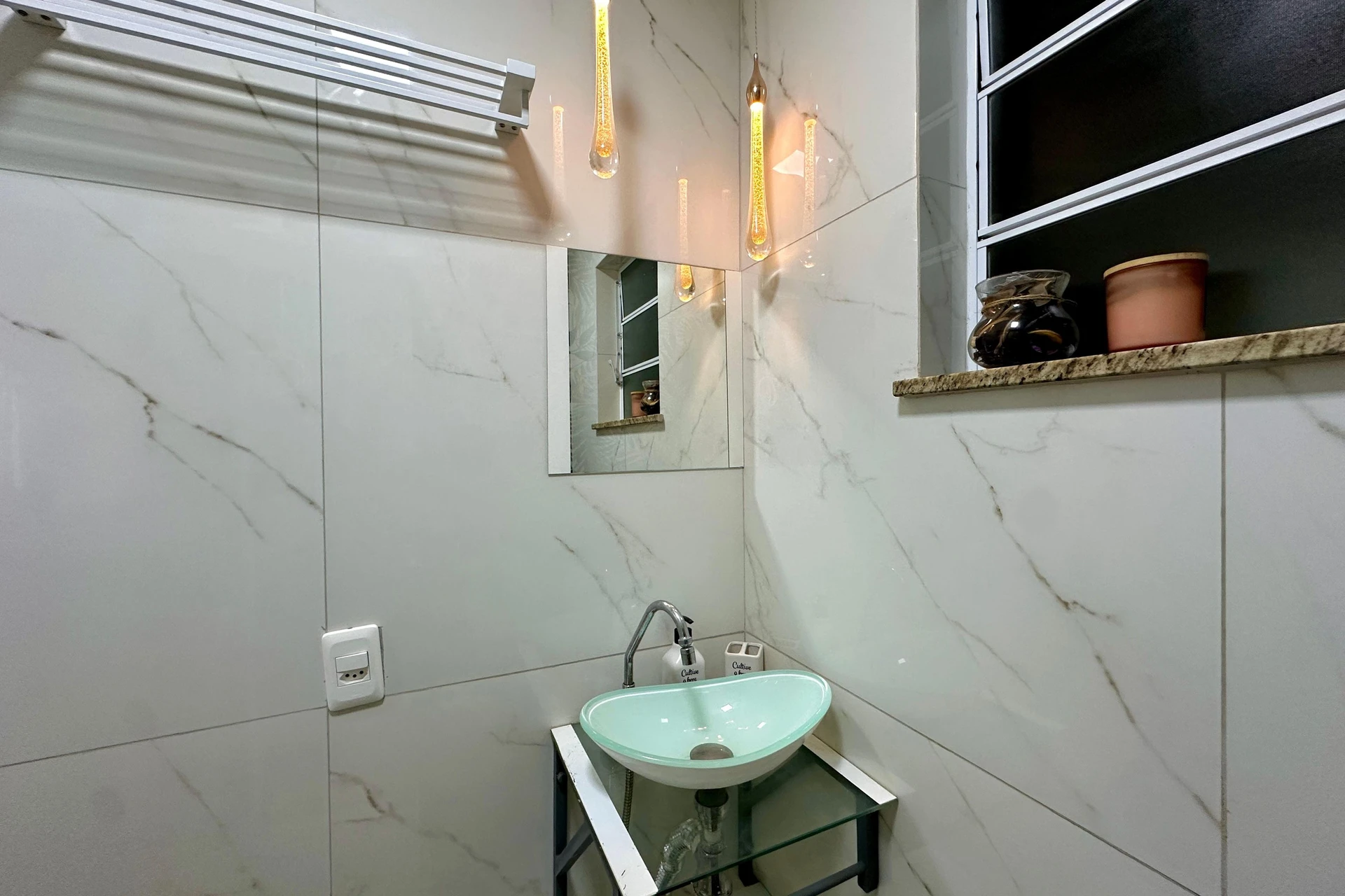 Furnished studio, 29 m², with a home office — photo 2