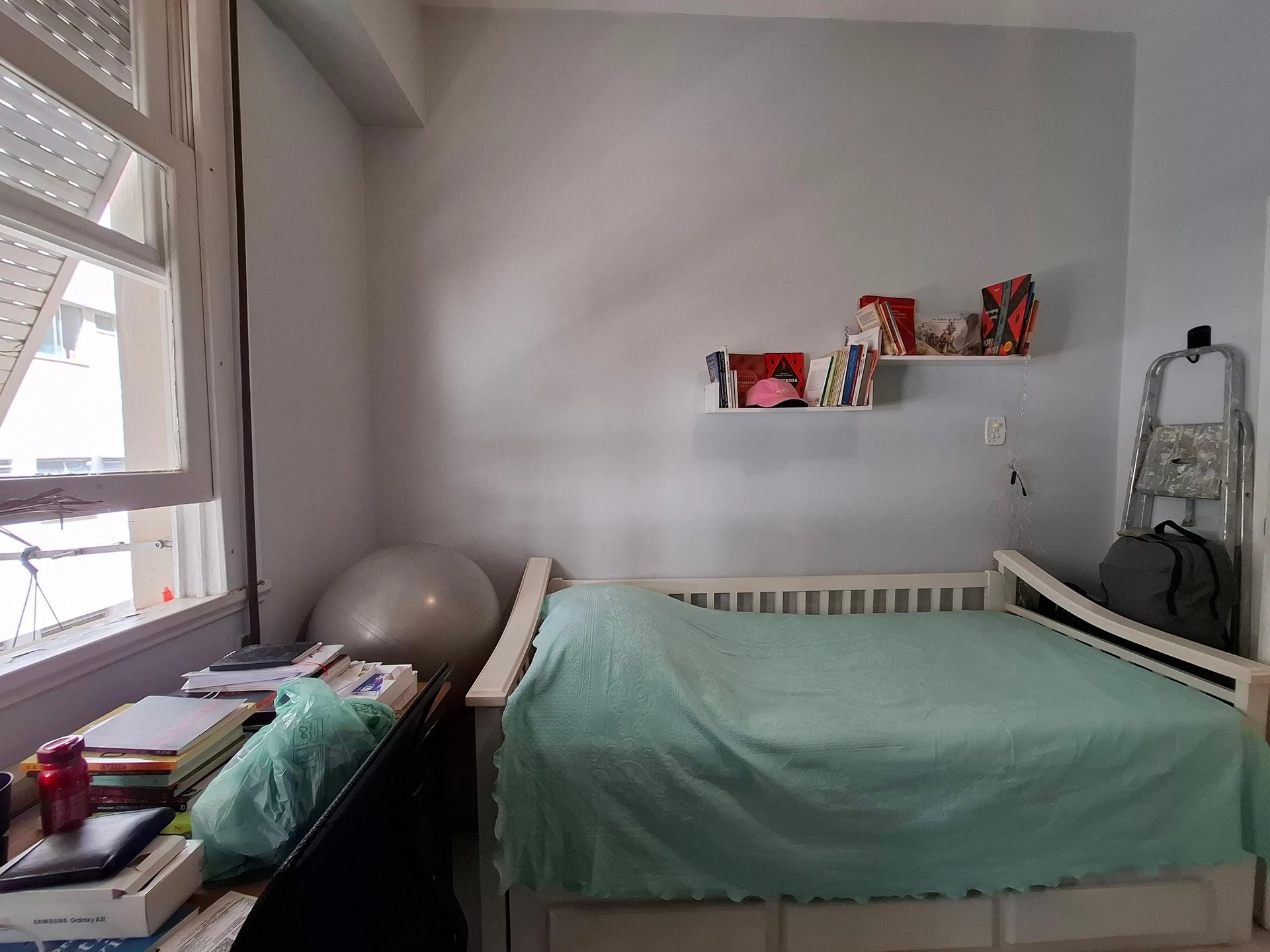 Furnished apartment, 100 m², with floor-to-ceiling windows — photo 12