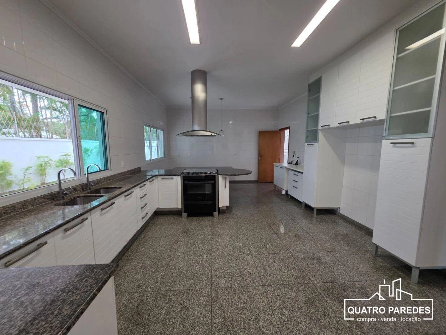 Будинок на 6 спалень і 1 030 м² з високою обробкою — photo 8
