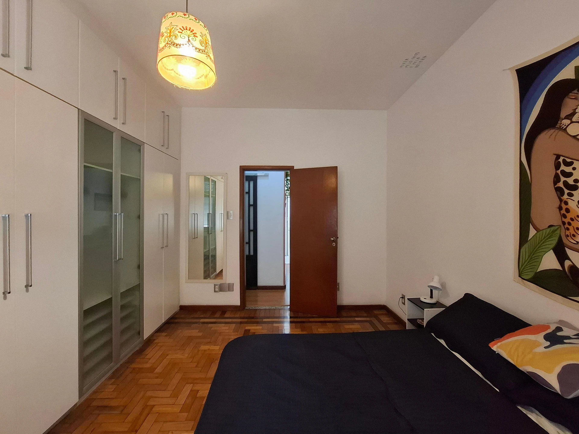 Furnished apartment, 110 m², with a glass-enclosed balcony — photo 4