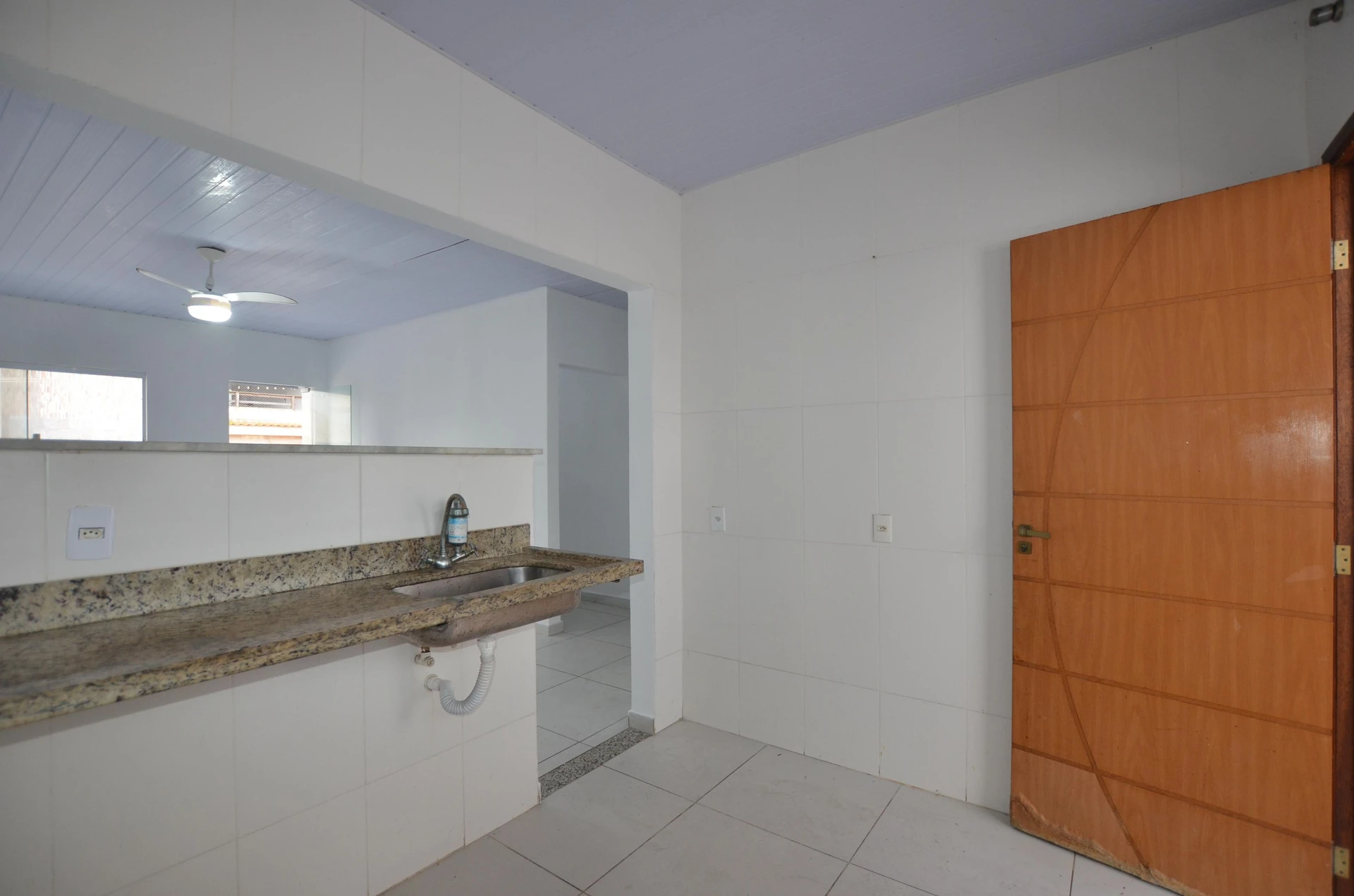 3-bedroom apartment, 1 with its own bathroom, 90 m² — photo 22