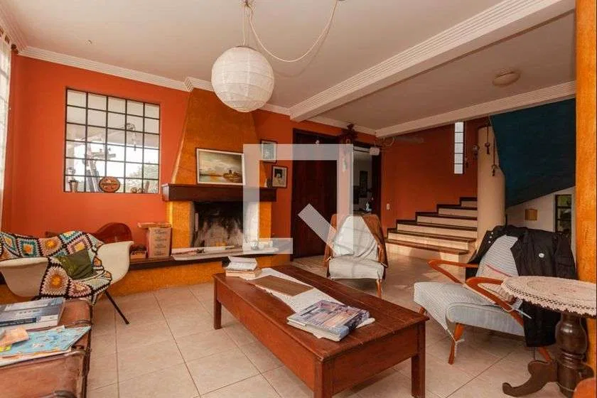 House with 5 bedrooms and a private garden — photo 2