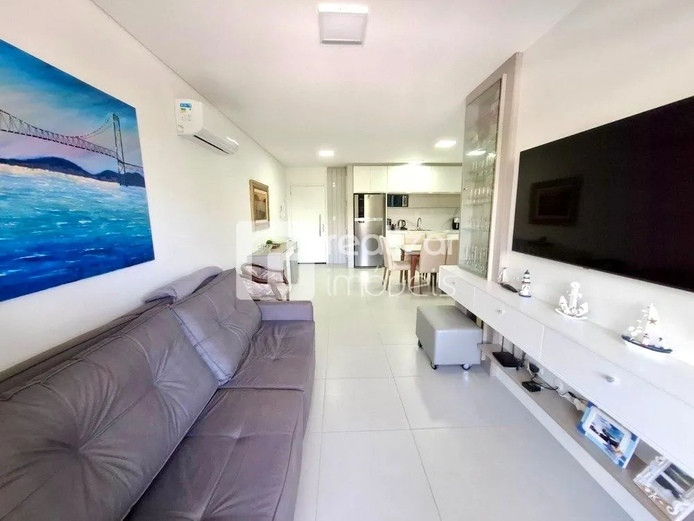 Меблированная квартира с 2 спальнями, 121 м² и 2 местами