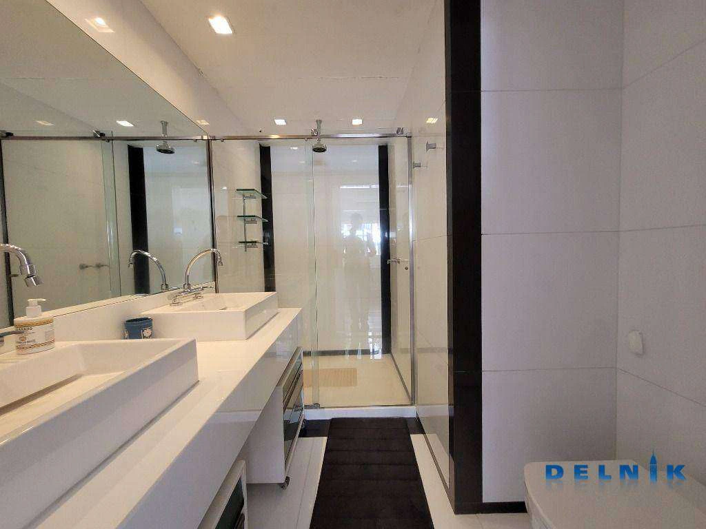Apartamento com 3 quartos de 156 m² e vista cidade/montanhas — photo 6