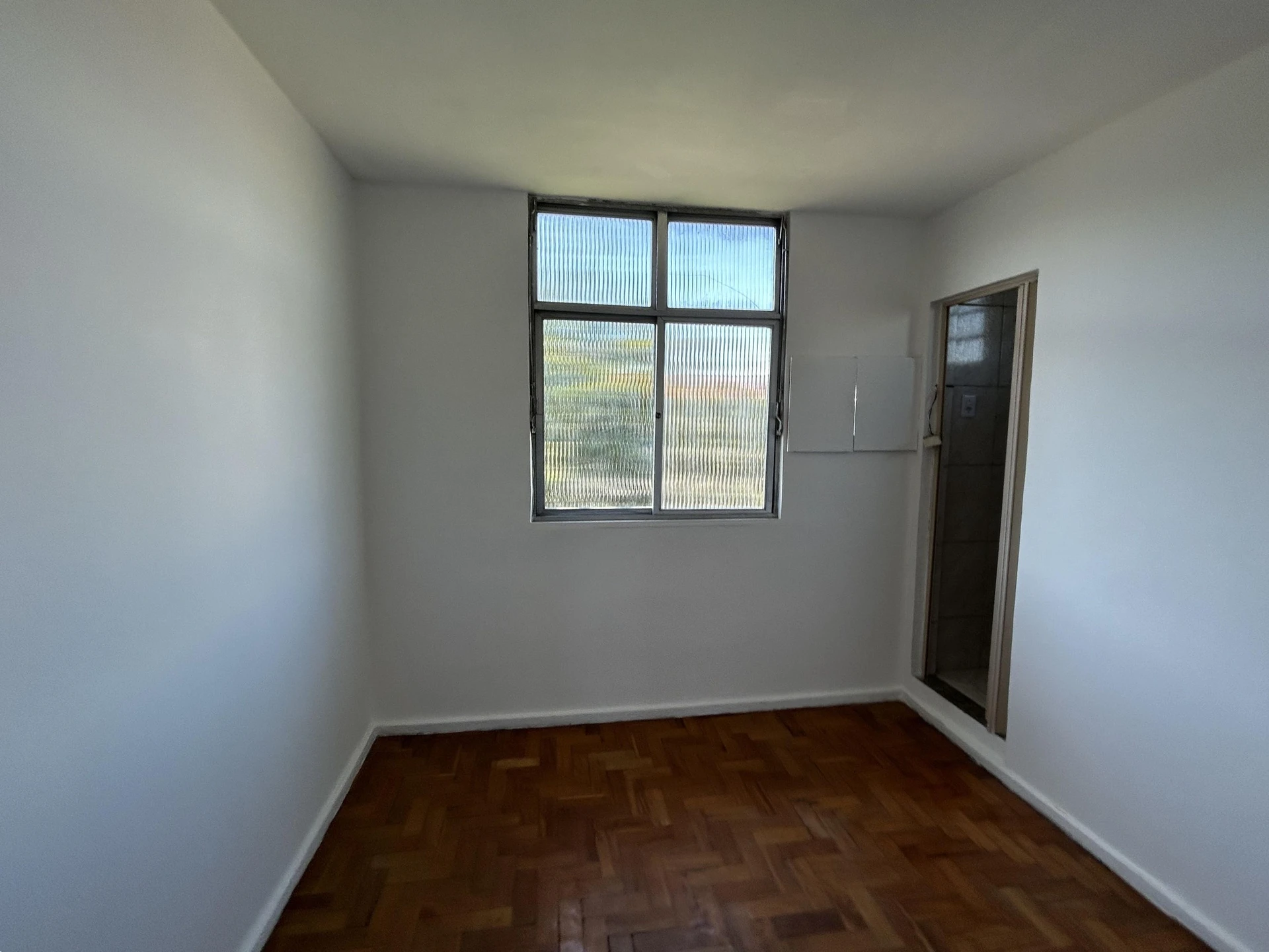 Unfurnished 3-bedroom apartment with 2 baths, no parking — photo 34