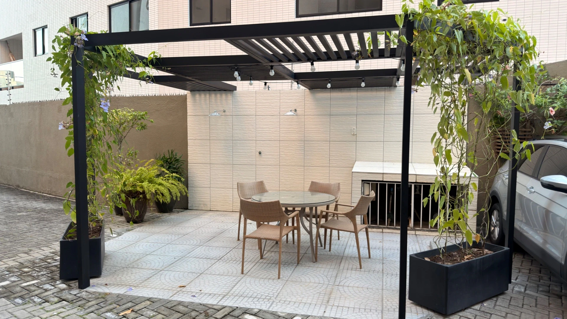140 m² apartment with a water view and a home office — photo 11