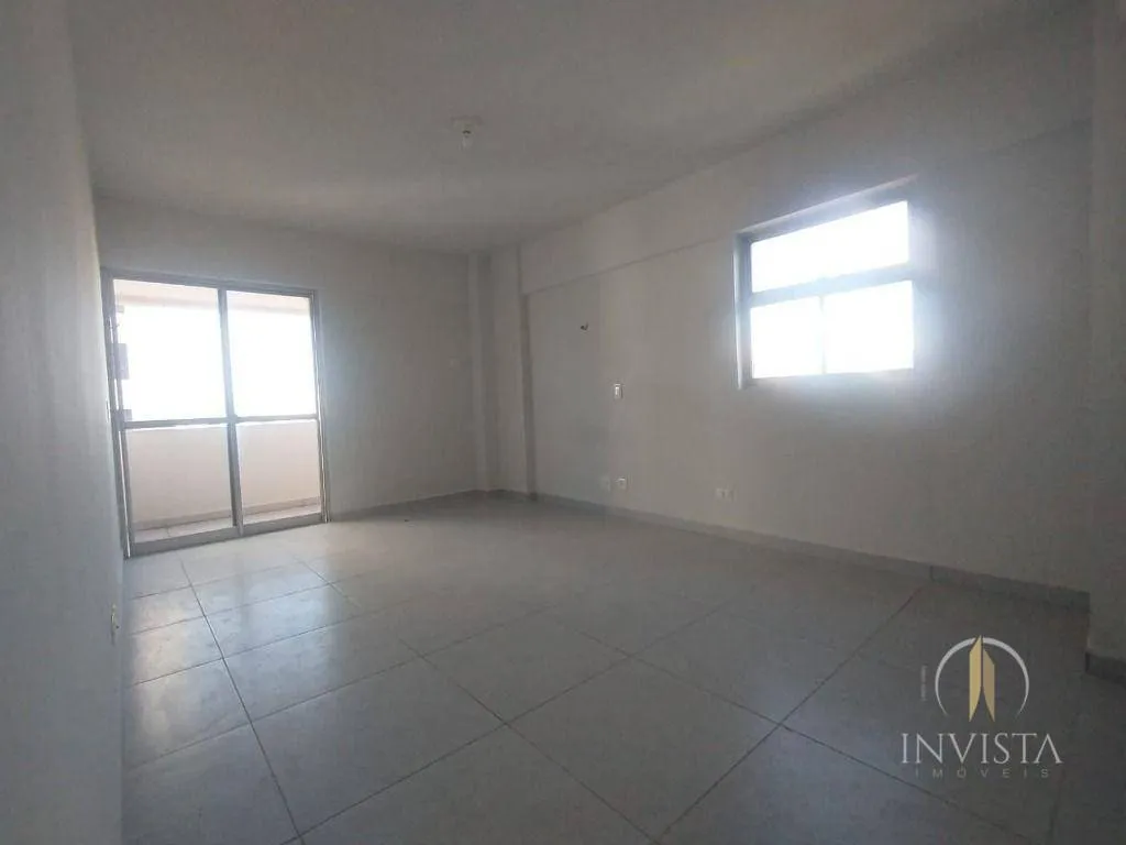 4-bedroom apartment with private barbecue area — photo 11