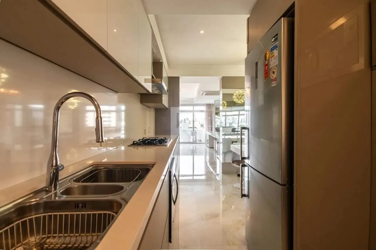 2-suite apartment with 3 bathrooms and 1 parking spot — photo 10