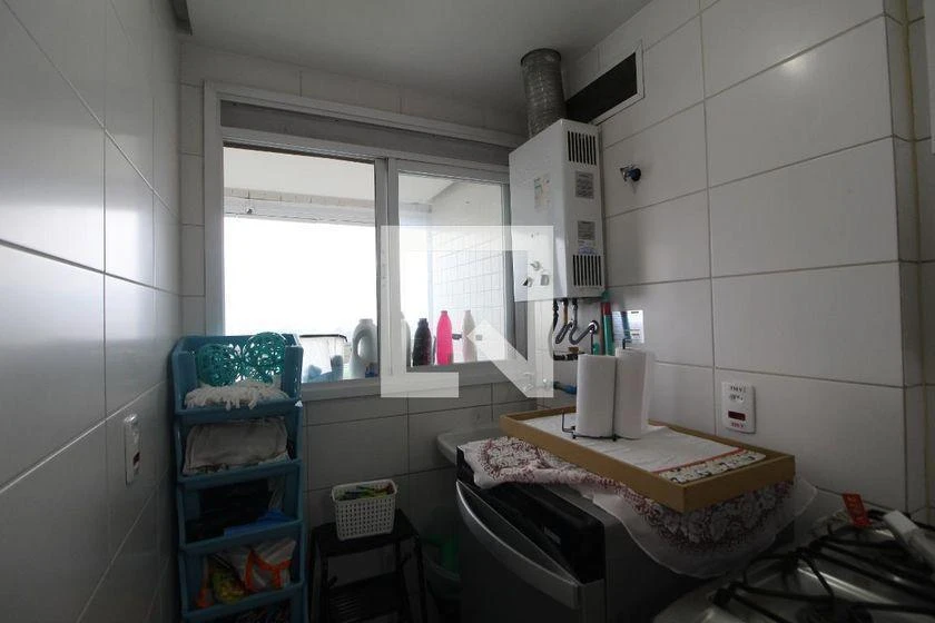Apartamento amueblado de 3 dormitorios con balcón acristalado — photo 30