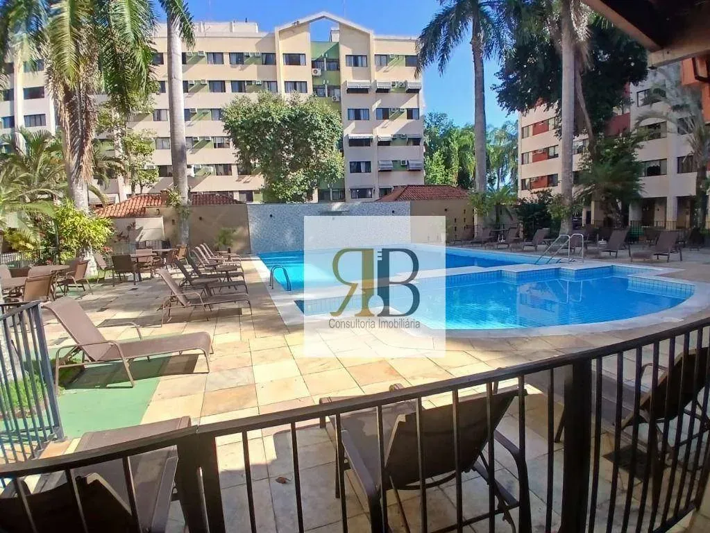 3-bedroom apartment in a building with a pool — photo 2