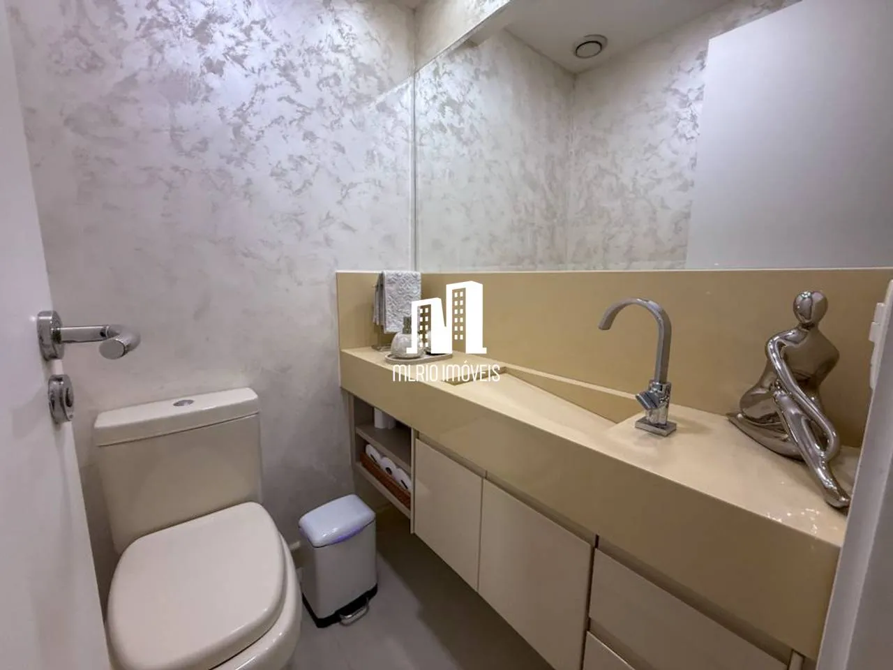 Furnished apartment, 192 m², with a water view — photo 34