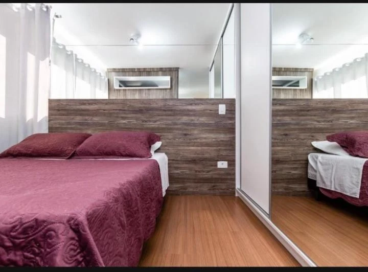 Furnished studio apartment with an open-plan kitchen — photo 5
