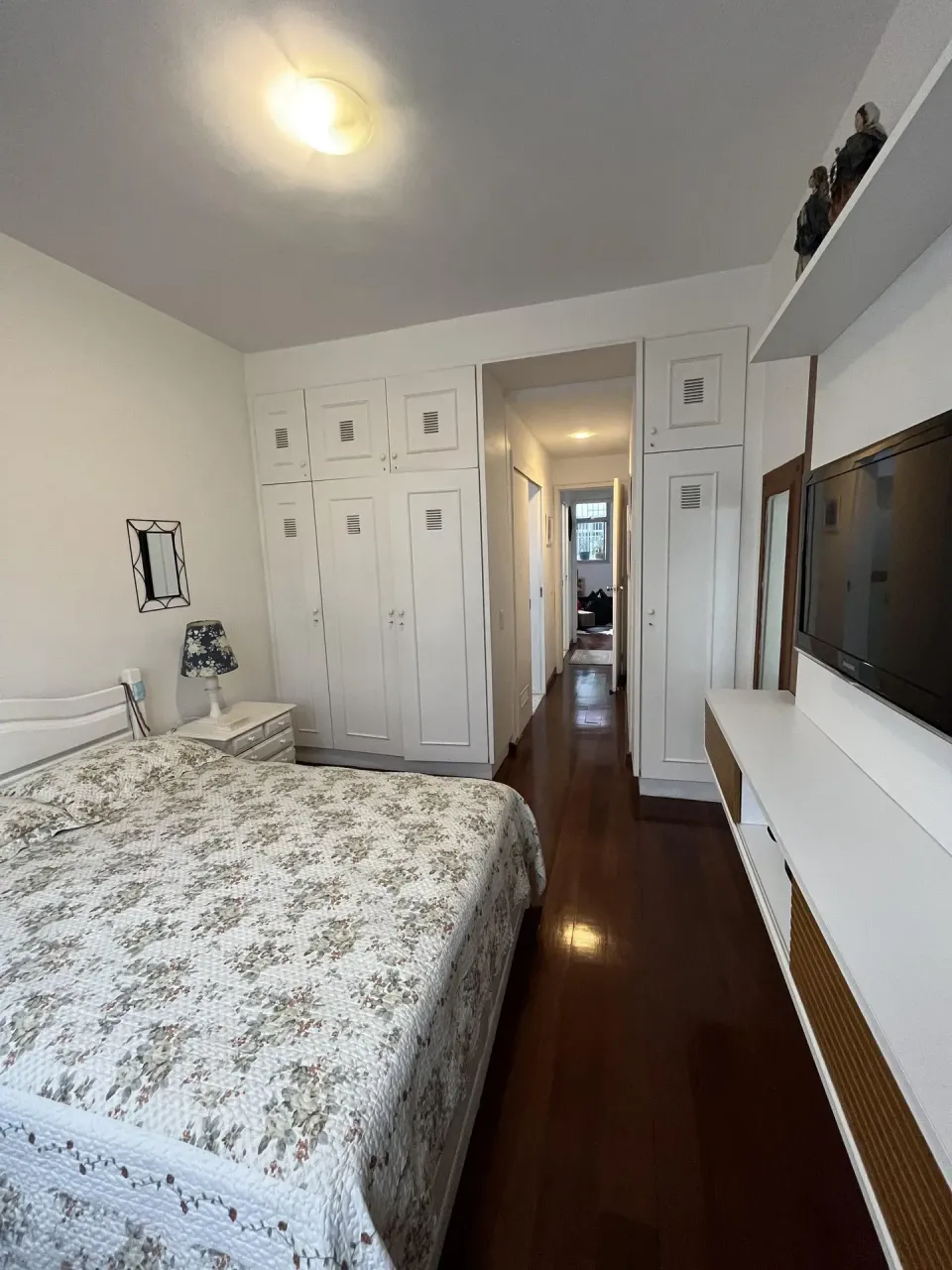 Furnished apartment with 2 bedrooms and 2 bathrooms — photo 2