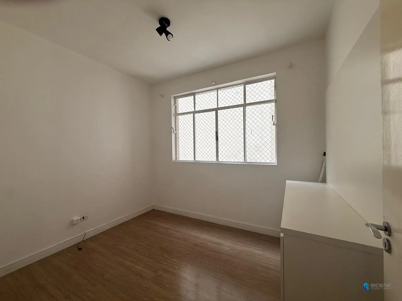 3-bedroom apartment with a washing machine — photo 5