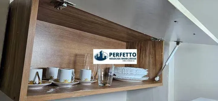 1-bedroom apartment with a compact gas kitchenette — photo 9