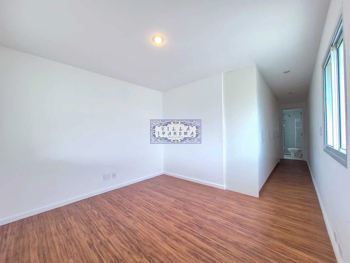 Apartment, 381 m², with a water view — photo 28