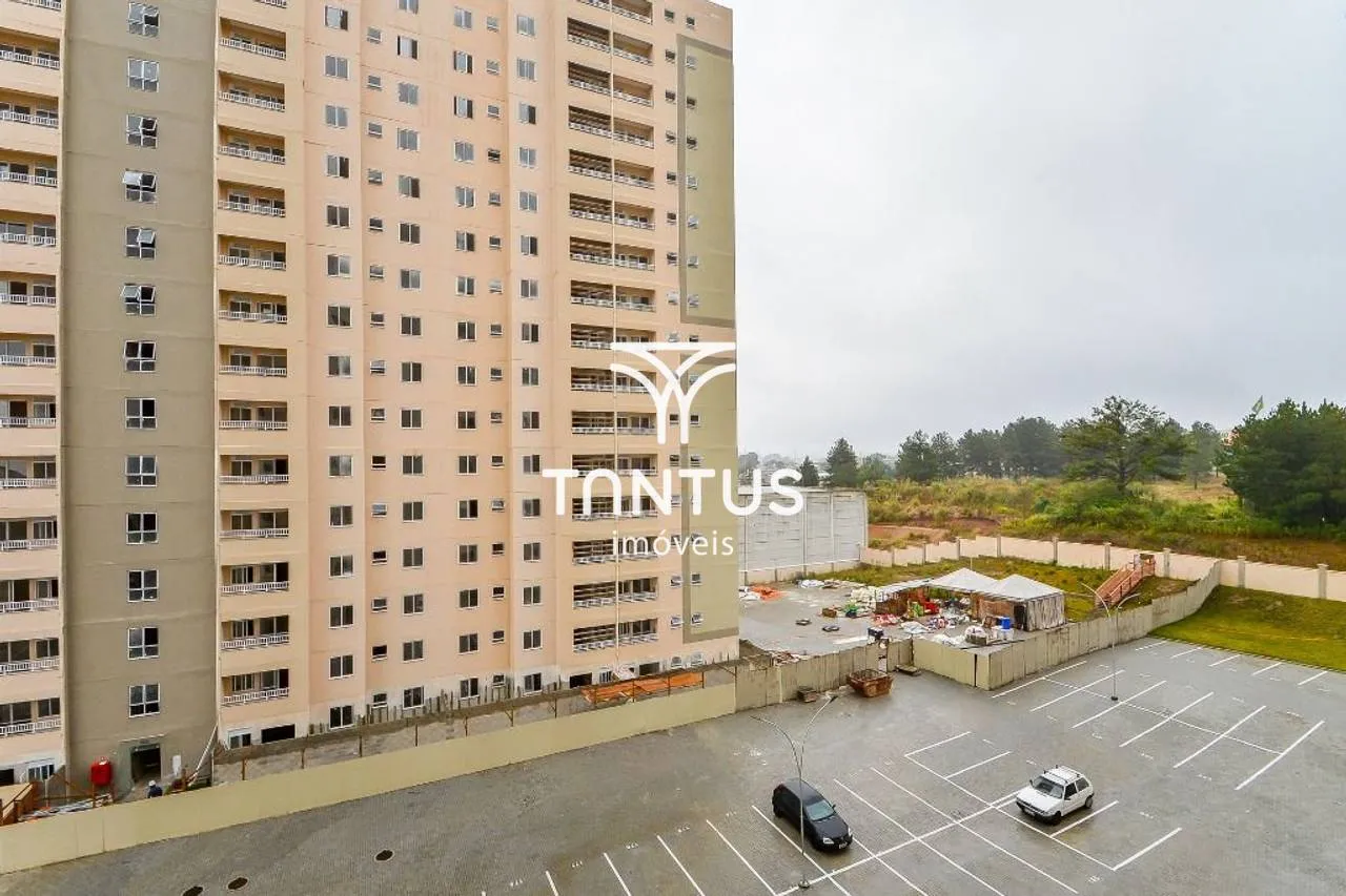2-bedroom apartment in a building with a coworking space — photo 6