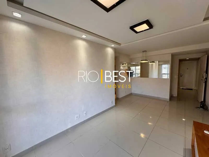 2-bedroom apartment with a glass-enclosed balcony — photo 19