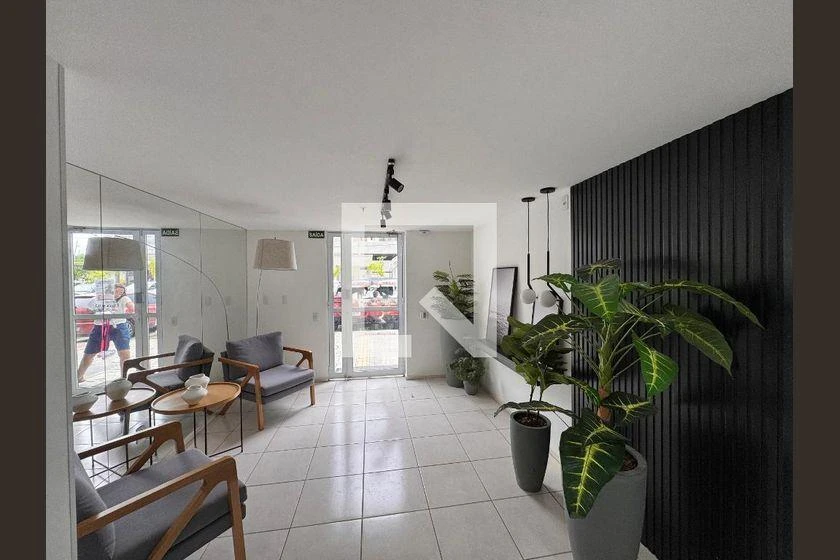 2-bedroom apartment in a building with a gym — photo 16
