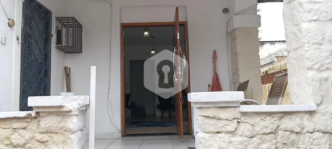 Furnished 216m² house with 4 bedrooms and balcony — photo 12
