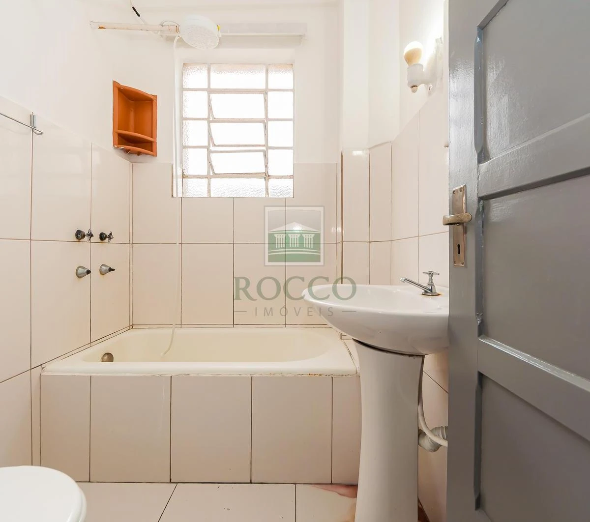 Apartment, 55 m², with a bathtub — photo 23