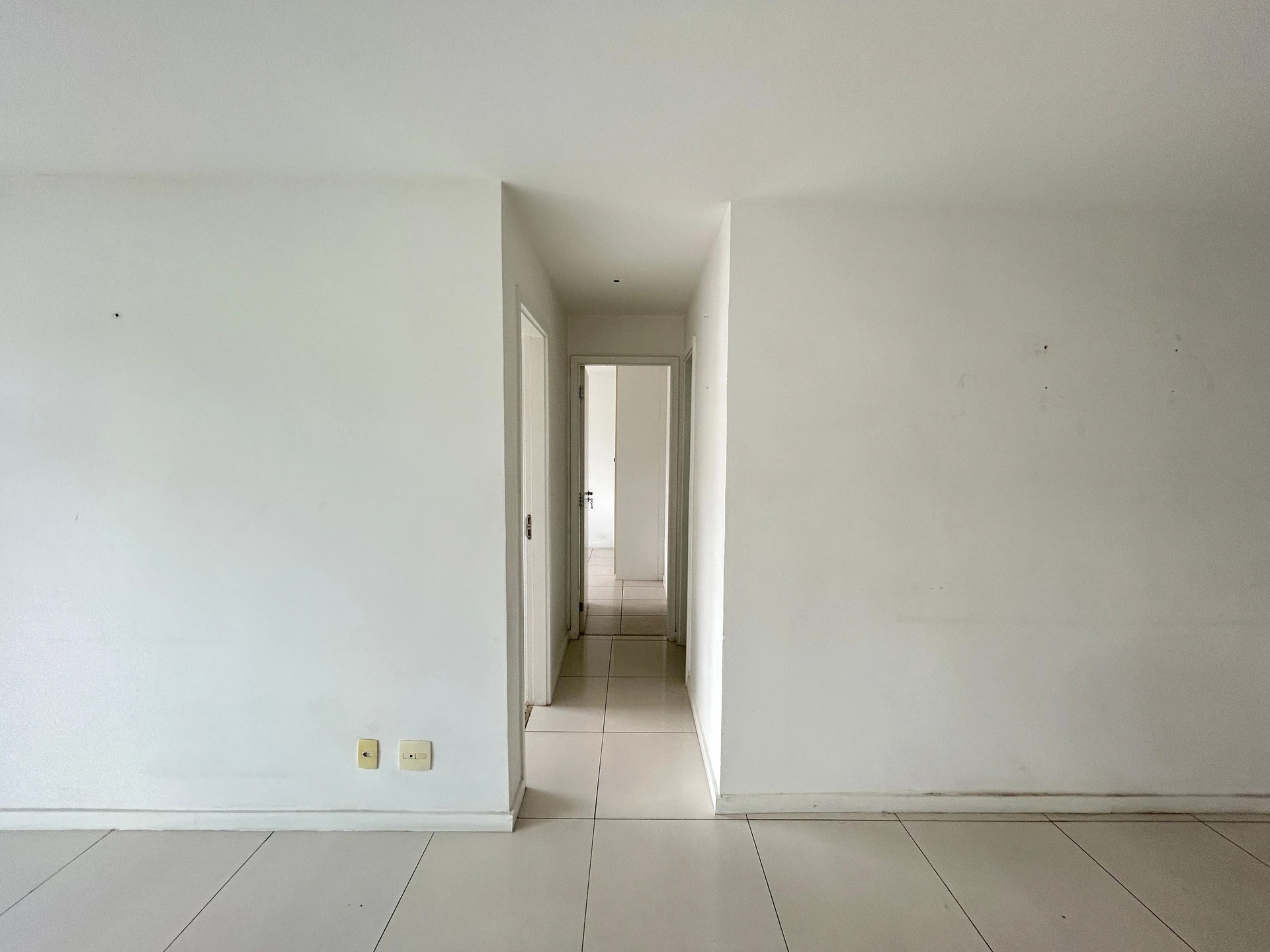 2-bedroom apartment with a mountain view in Rio de Janeiro — photo 33