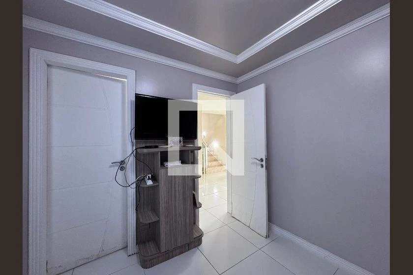 Furnished house with a closed kitchen and 4 en-suites — photo 26