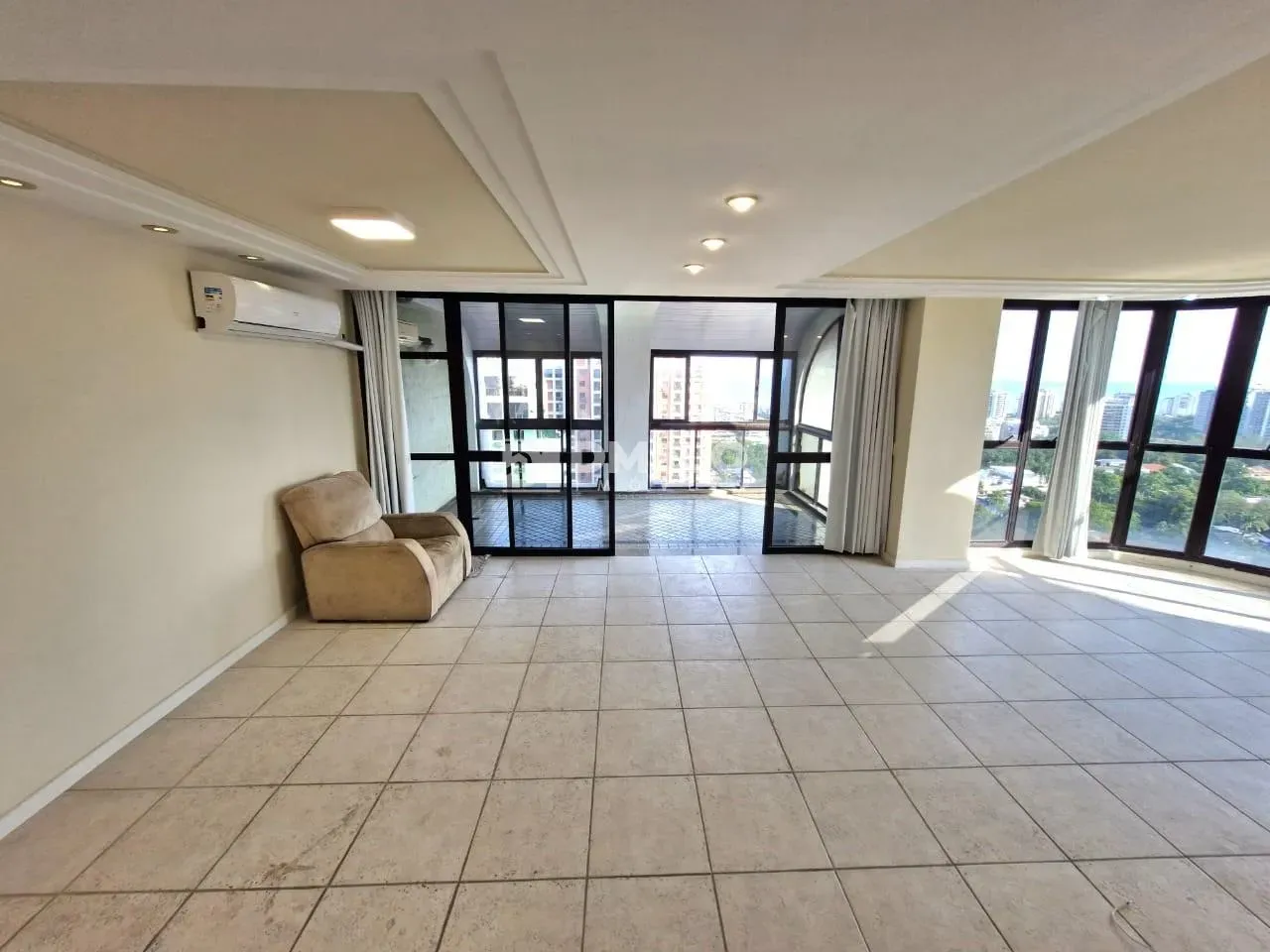 Duplex penthouse with 3 en-suite bedrooms and 5 baths — photo 69