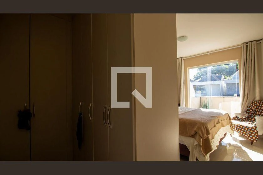 235 m² house with 4 bedrooms and a gas open-plan kitchen — photo 25
