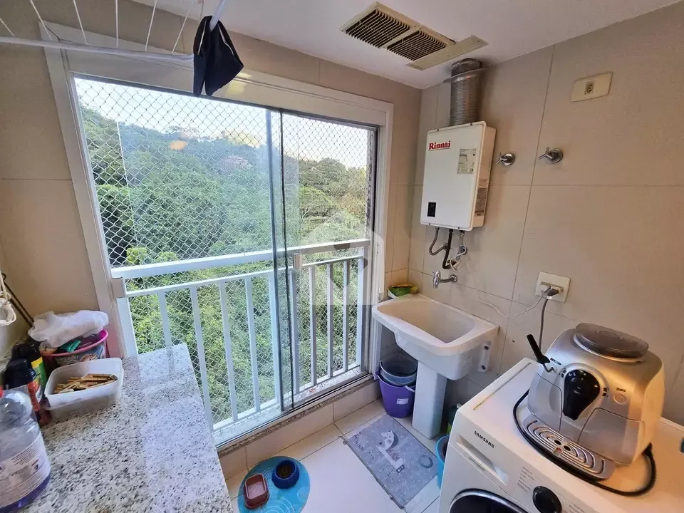 Furnished apartment with 3 bedrooms and 5 bathrooms — photo 39