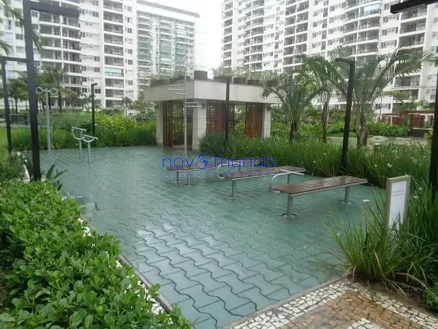 Unfurnished 2-bedroom apartment with 2 bathrooms — photo 10