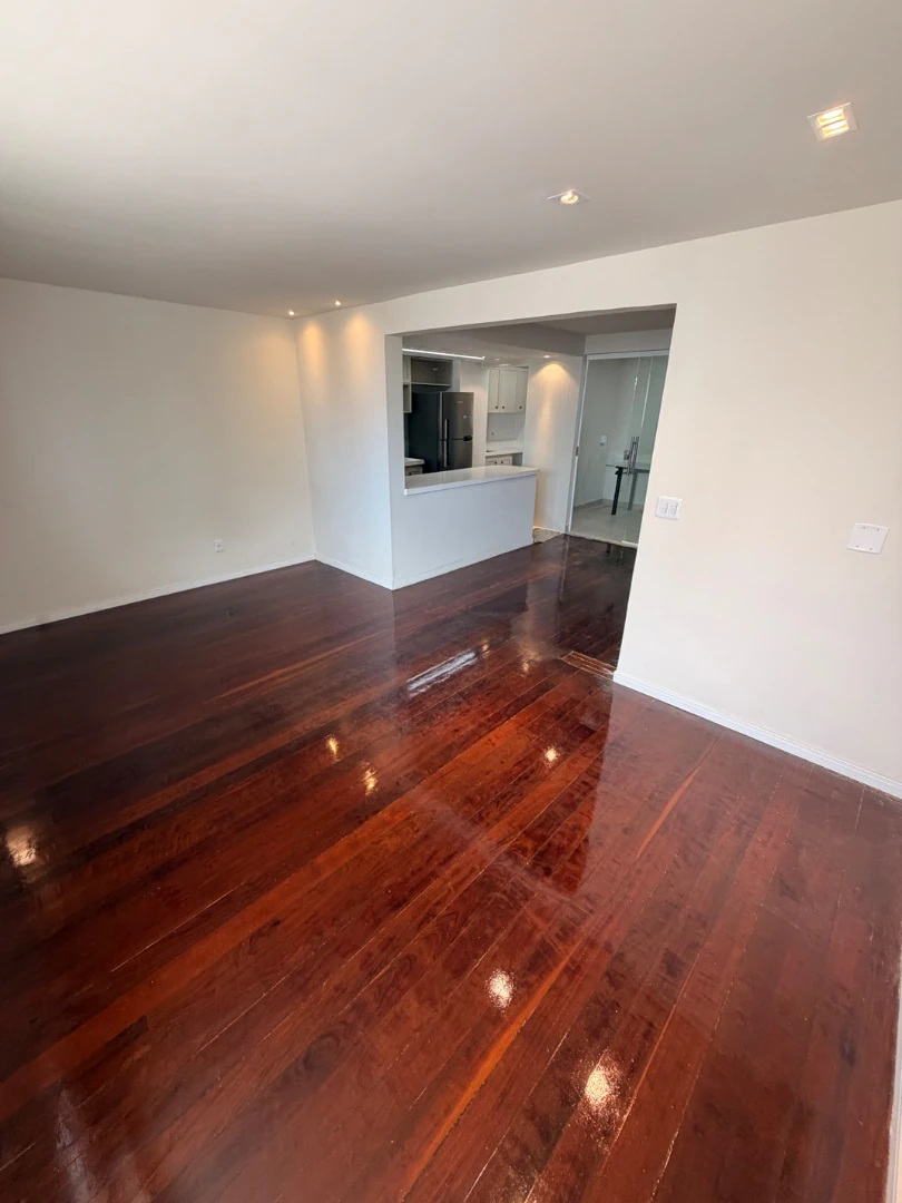 3-bedroom apartment with a washing machine — photo 8