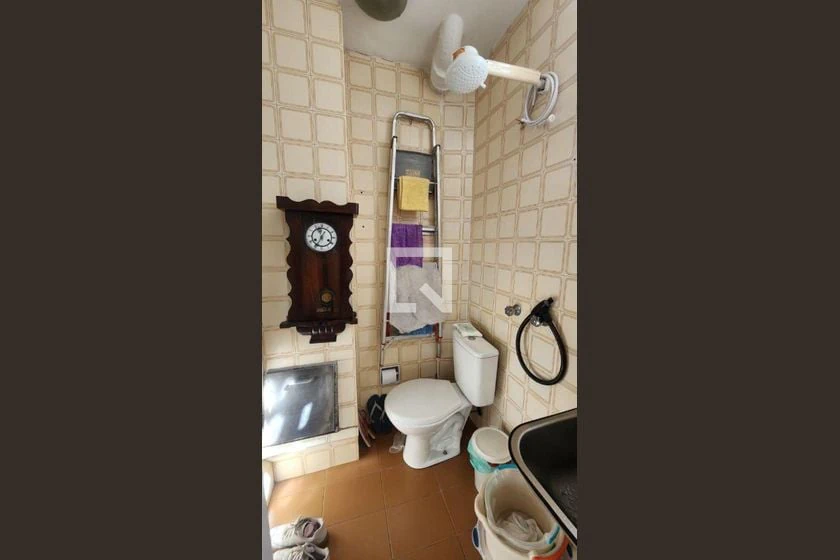 Затишна мебльована квартира з 3 спальнями й 1 ванною — photo 22