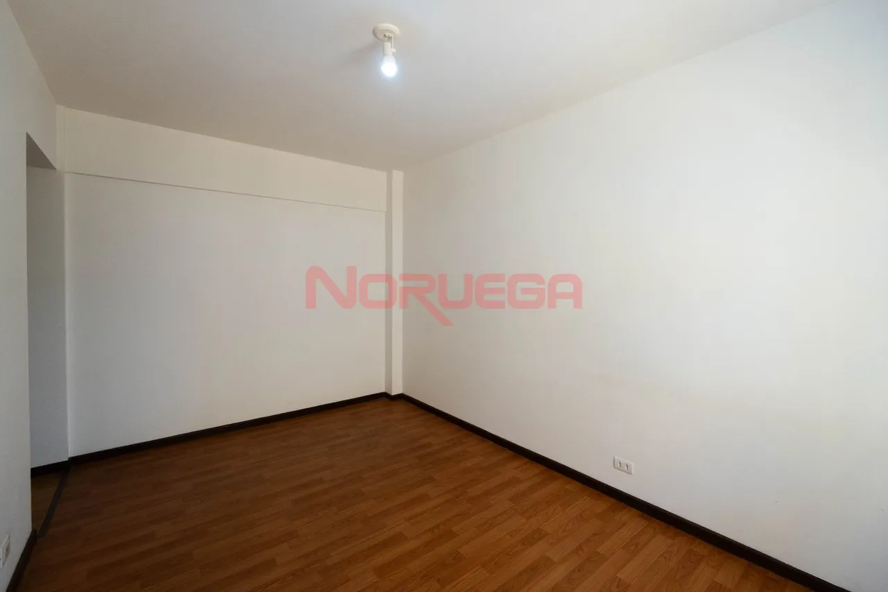 Apartamento com 2 quartos, 1 banheiro e 1 vaga — photo 9