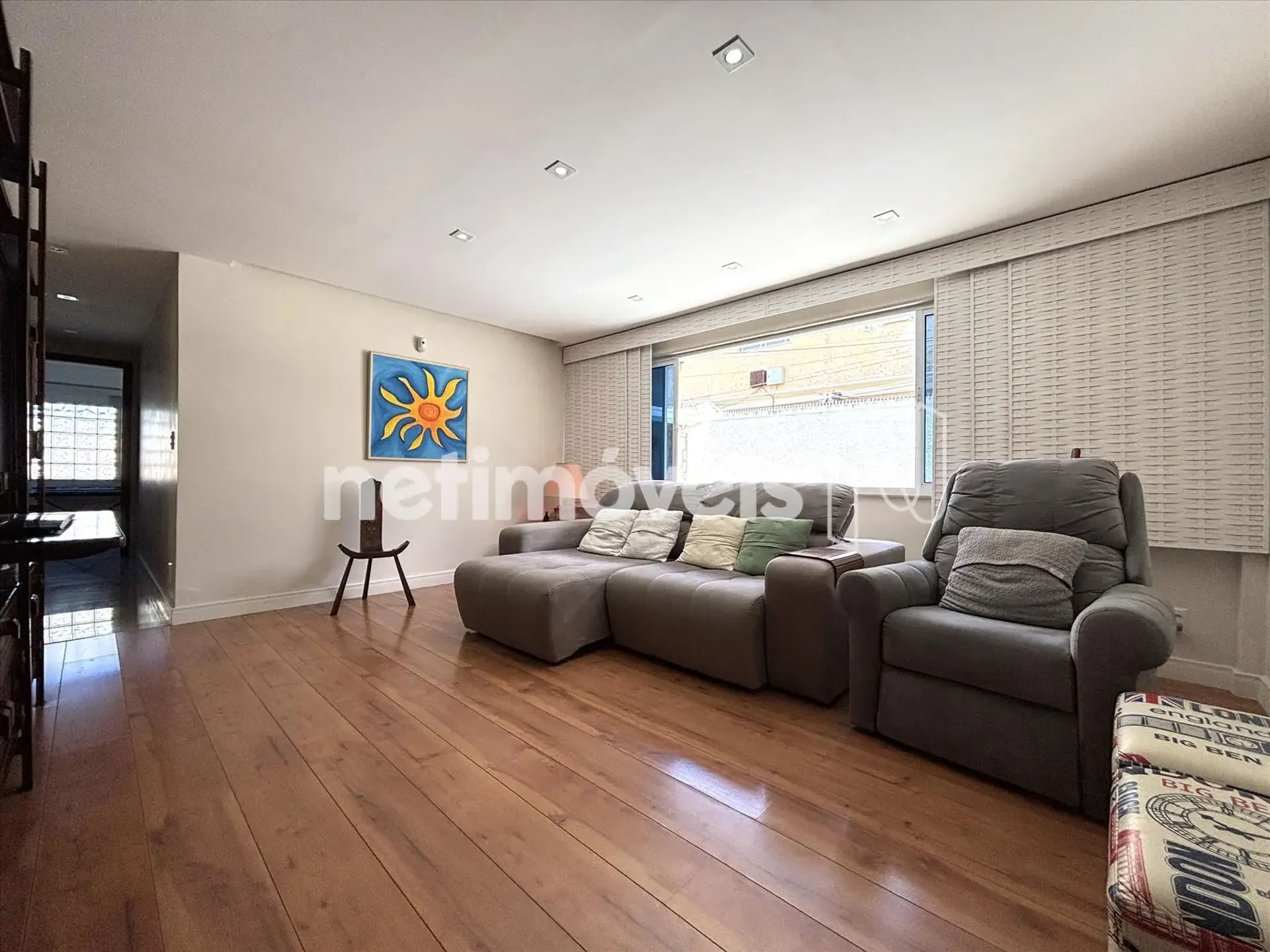 Unfurnished house with 3 bedrooms and a balcony