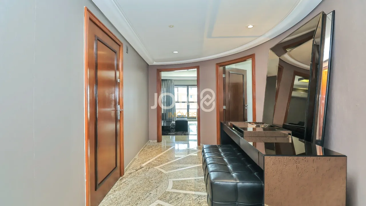 249 m² rental apartment with 3 bedrooms and a suite — photo 6
