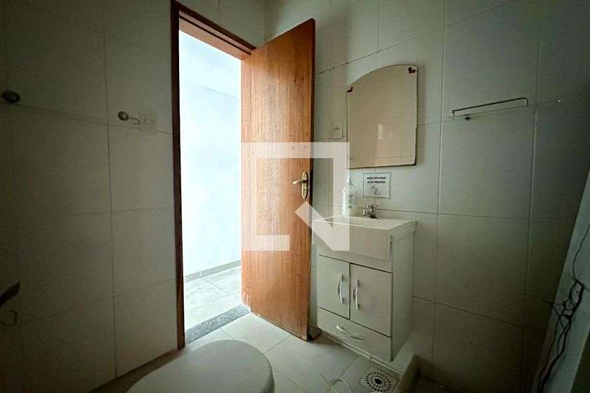 Apartamento sem mobília com 1 quarto e cozinha compacta — photo 10