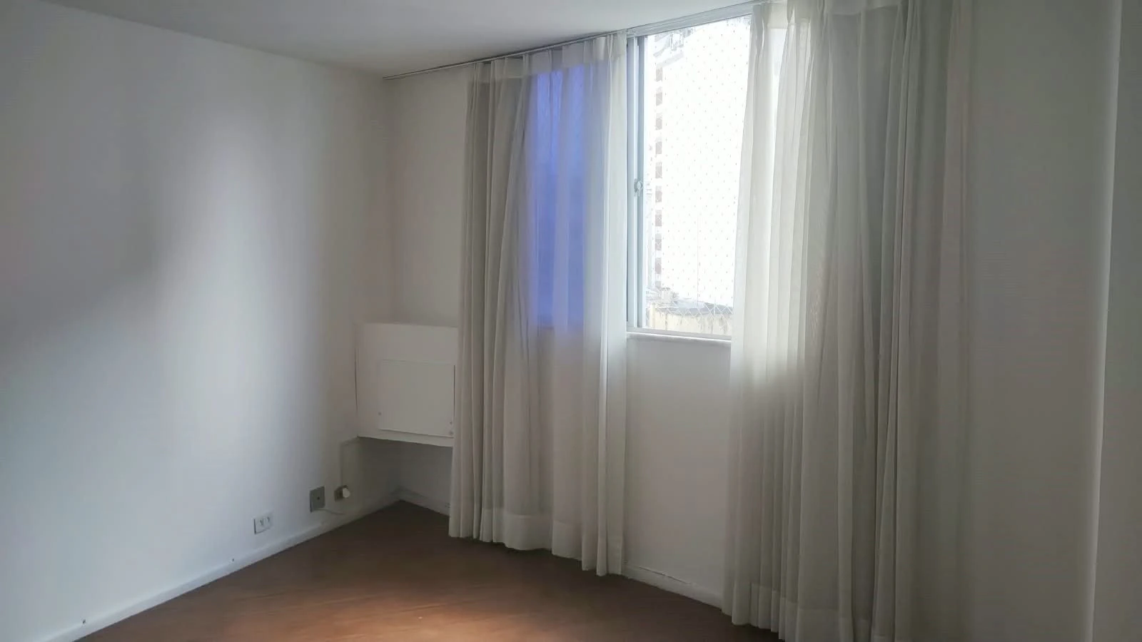 Apartment, 60 m², with a glass-enclosed balcony — photo 4