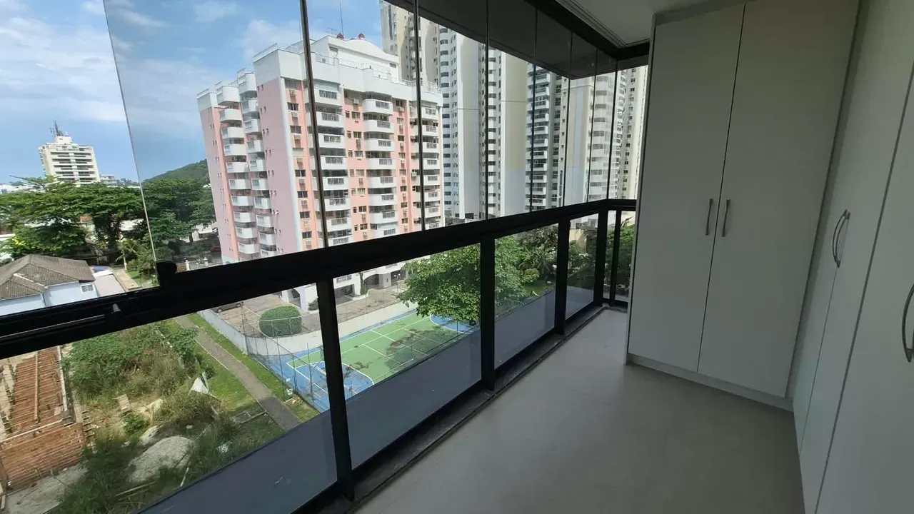 3-bedroom apartment with floor-to-ceiling windows — photo 17