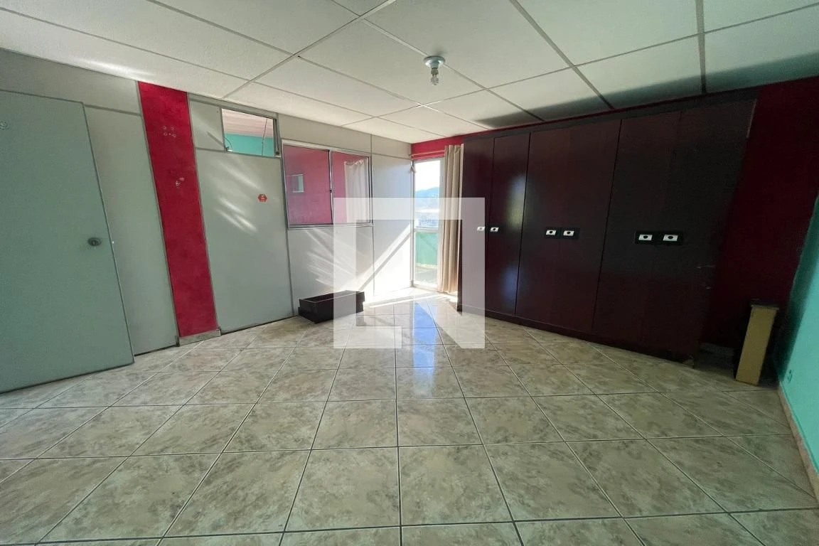 Casa para alugar com 4 quartos, varanda e quintal — photo 45