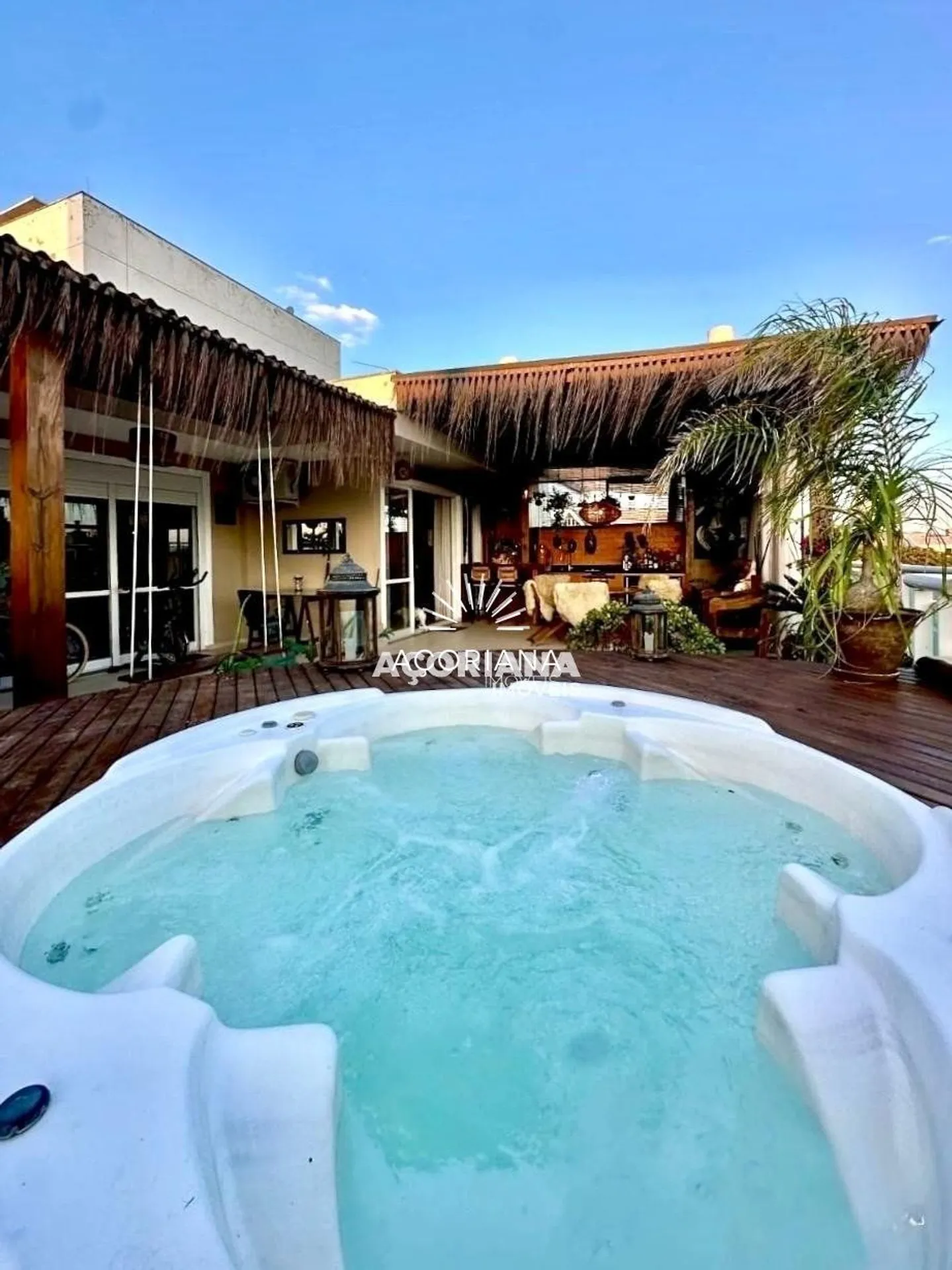 Furnished 219 m² apartment with 2 en-suite bedrooms