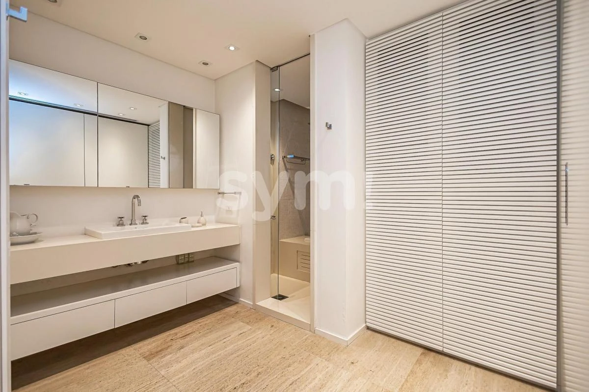 392 m² furnished apartment with 3 bedrooms and 5 baths — photo 44