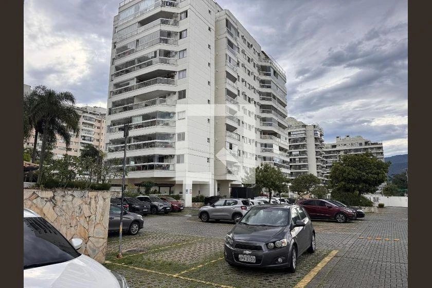 2-bedroom 87 m² apartment with parking and enclosed balcony — photo 25