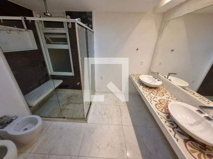 Washing machine in a 3-bedroom apartment, 300 m² — photo 26