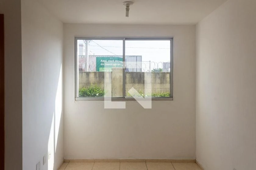 2-bedroom apartment in a building with a gym — photo 11