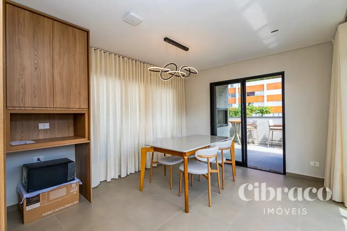 Furnished apartment, 31 m², with a glass-enclosed balcony — photo 15