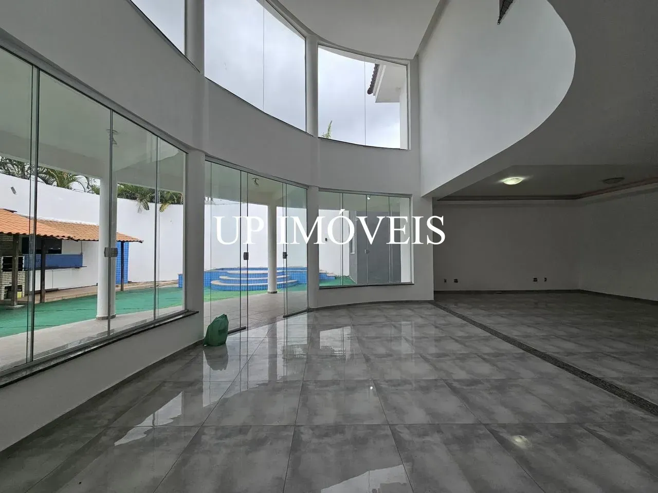 House with separate kitchen, 5 bedrooms and 450 m² — photo 7