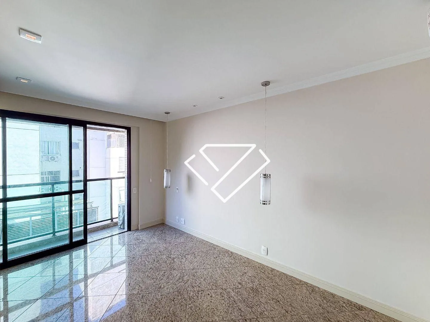 3-bedroom apartment with 165 m² and 3 parking spaces — photo 21